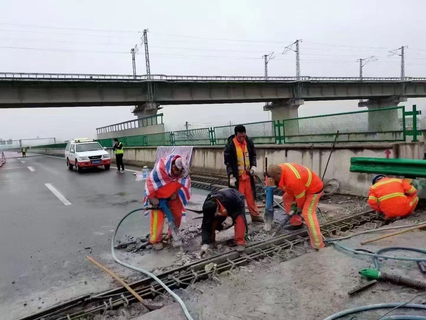 五寨桥梁伸缩缝抢修料
